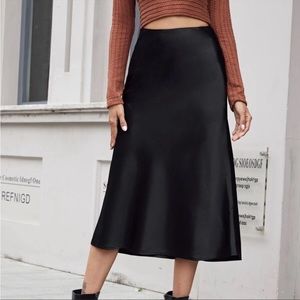 Luxe Black Zipper Satin Midi Slip Skirt L